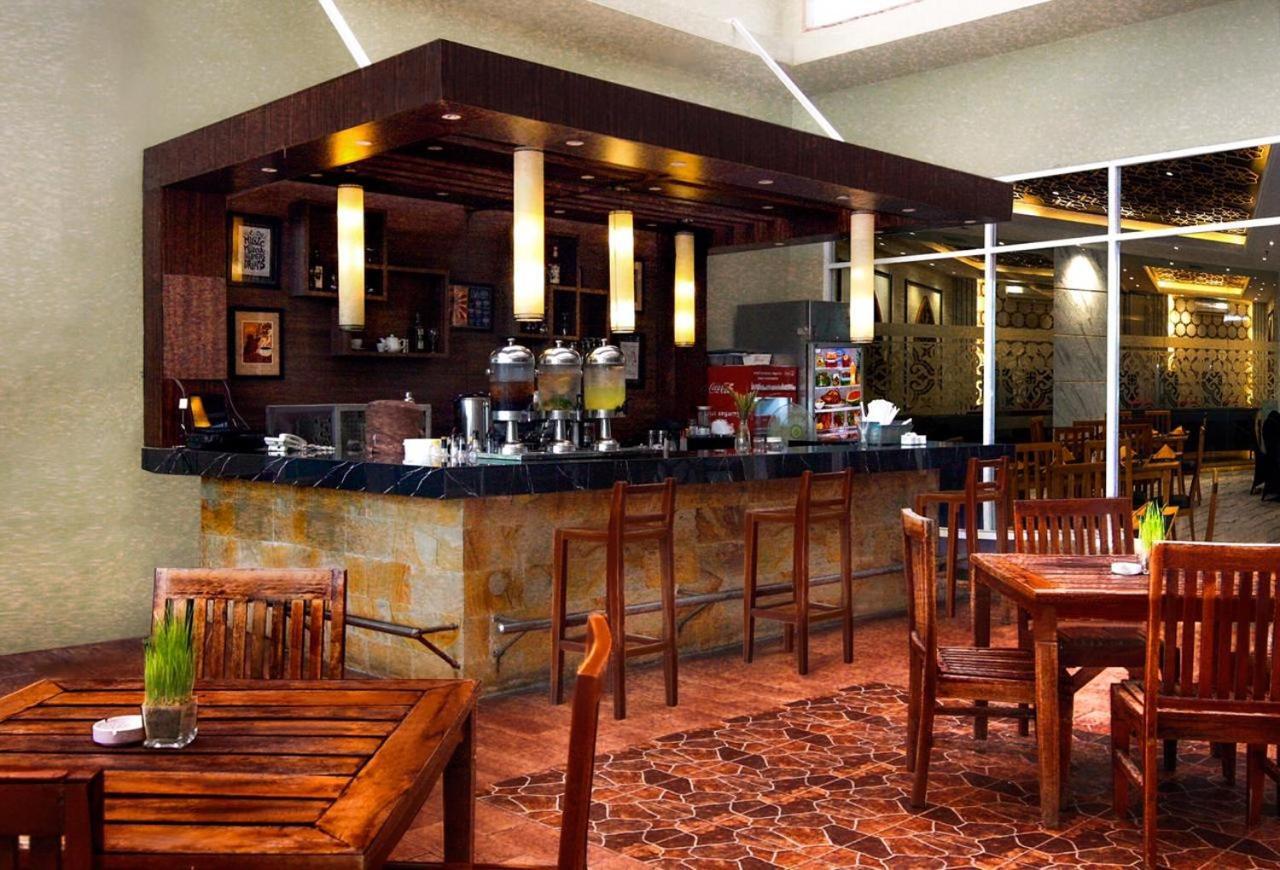 Hermes Palace Hotel Μπάντα Άτσεχ Εξωτερικό φωτογραφία