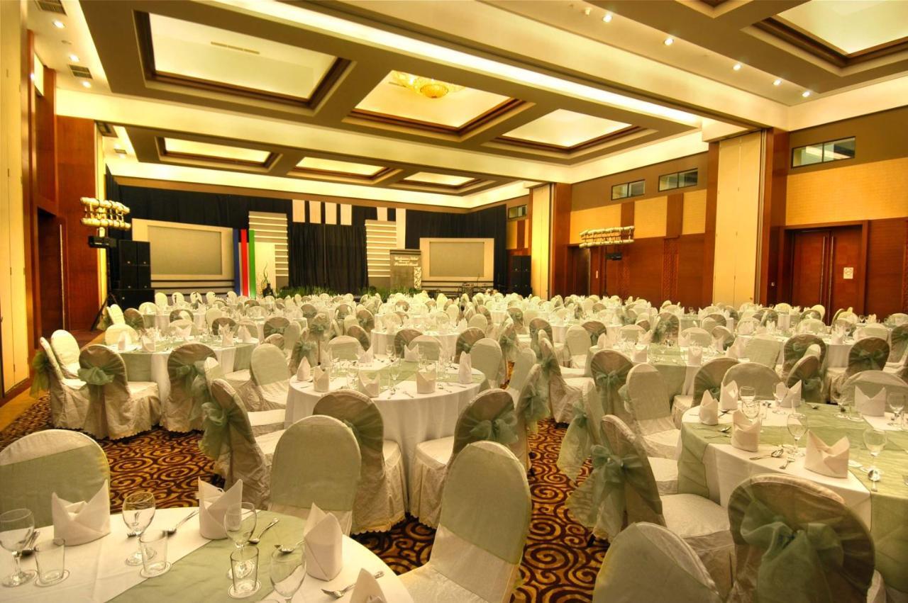 Hermes Palace Hotel Μπάντα Άτσεχ Εξωτερικό φωτογραφία