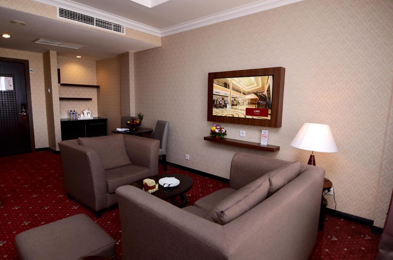 Hermes Palace Hotel Μπάντα Άτσεχ Εξωτερικό φωτογραφία